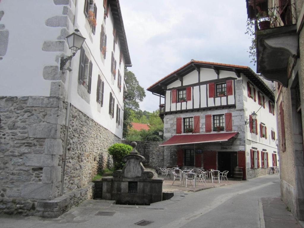 Lesaka 4