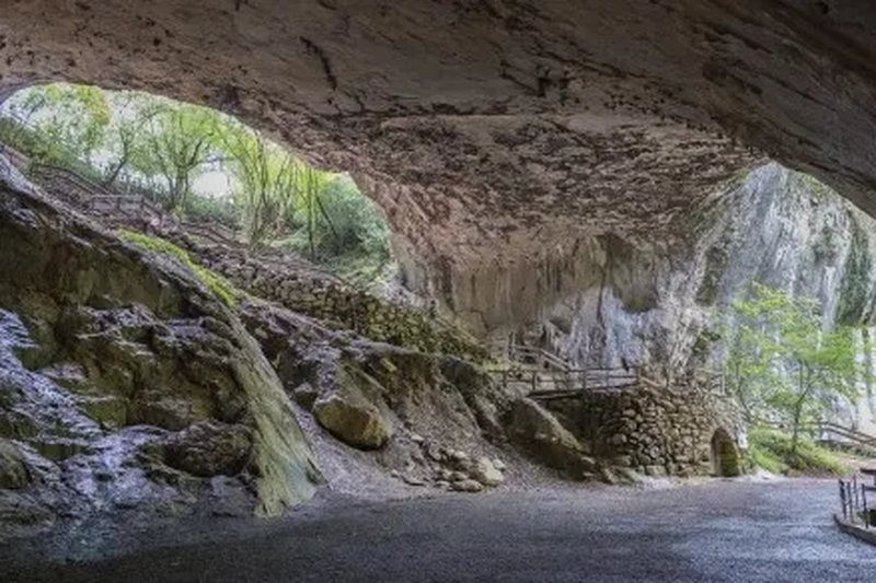 Cuevas de las brujas de Zugarramurdi, en Navarra, a 45 minutos de Lesaka